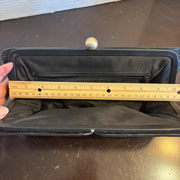 Y2K Harolds Black Genuine Leather Croc-Embossed Clutch Wallet With Coin Closure - Picture 12 of 15